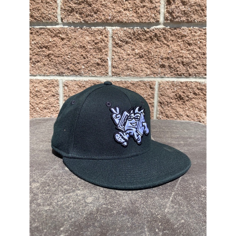 Black & White Fitted Toasty Hat