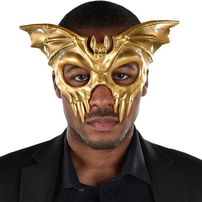 Adult Gold Winged Skull Plastic Half Mask | 1 ct